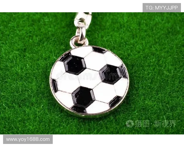 足球明星周边礼物推荐让你与偶像更亲近的独特选择