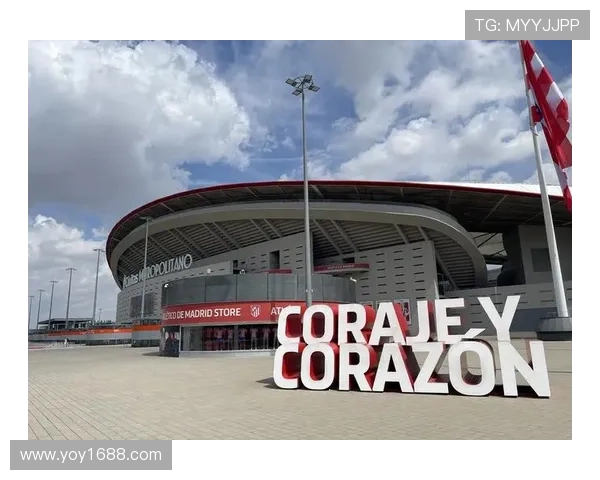 全球足球明星风采简介与成就概览让你了解他们的传奇故事与球场魅力